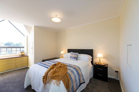 Photo of property in 38 Kensington Drive, Taradale, Napier, 4112