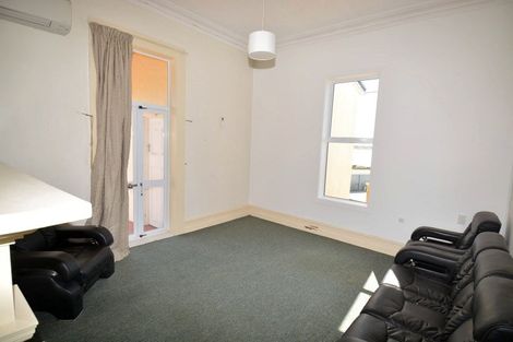 Photo of property in 252 Marine Parade, Bluff, 9814