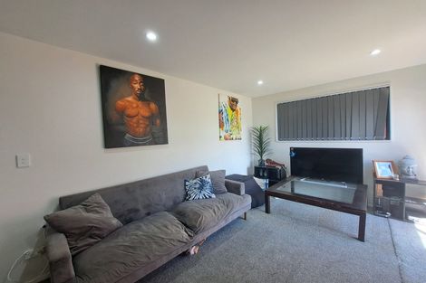 Photo of property in 18 Brunner Road, Glen Eden, Auckland, 0602