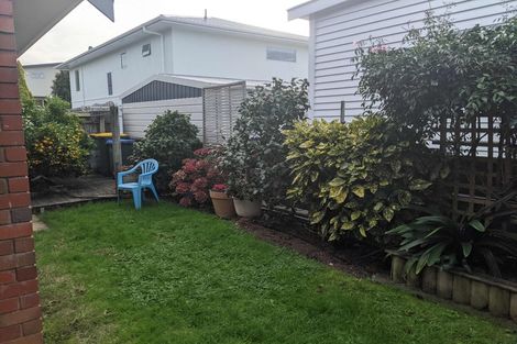 Photo of property in 2/9 Mana Esplanade, Paremata, Porirua, 5026