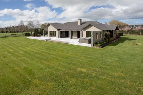 Photo of property in 1059d Winton Lorneville Highway, Lochiel, Winton, 9781