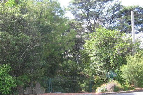 Photo of property in 42 Opou Road, Titirangi, Auckland, 0604