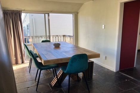 Photo of property in 20 Dallinghoe Crescent, Milford, Auckland, 0620