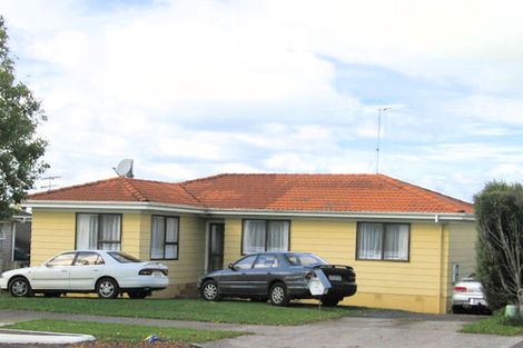 Photo of property in 60 Mirrabooka Avenue, Botany Downs, Auckland, 2010