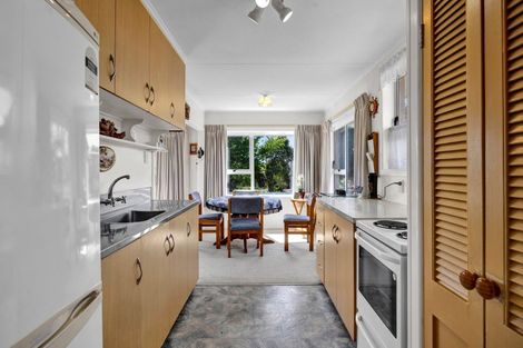 Photo of property in 37 Clifton Drive, Waitara, 4320