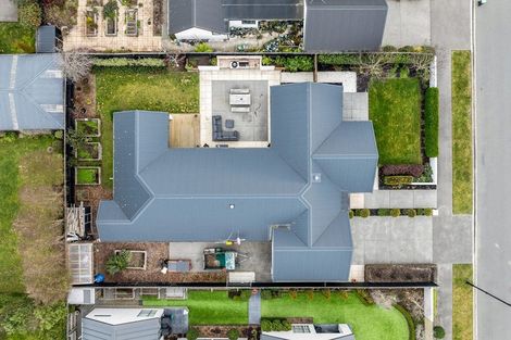 Photo of property in 7 Waterstock Way, Parklands, Christchurch, 8083