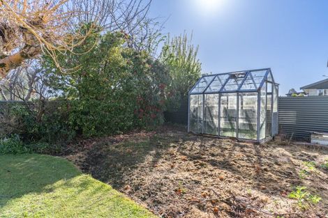 Photo of property in 25 Hillary Street, Winton, 9720