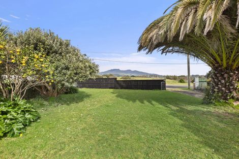 Photo of property in 13 Lorenzen Bay Road, Raglan, 3225