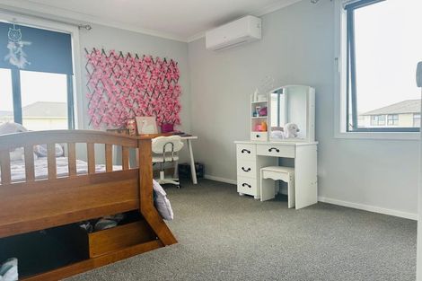 Photo of property in 10 Hopuni Way, Takanini, 2112