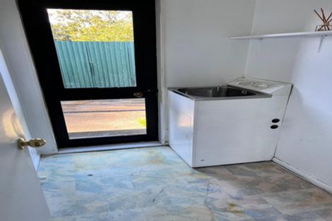 Photo of property in 68b Sutton Crescent, Papakura, 2110