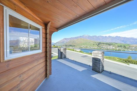 Photo of property in 106 Panorama Terrace, Queenstown, 9300