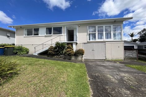 Photo of property in 16 Bayside Avenue, Te Atatu Peninsula, Auckland, 0610