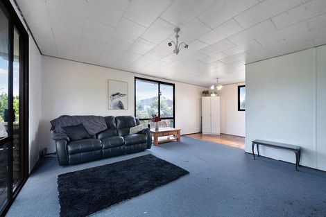 Photo of property in 1/88 Parrs Cross Road, Henderson, Auckland, 0612
