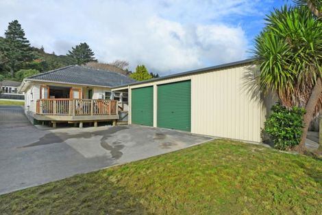 Photo of property in 60 Coast Road, Wainuiomata, Lower Hutt, 5014