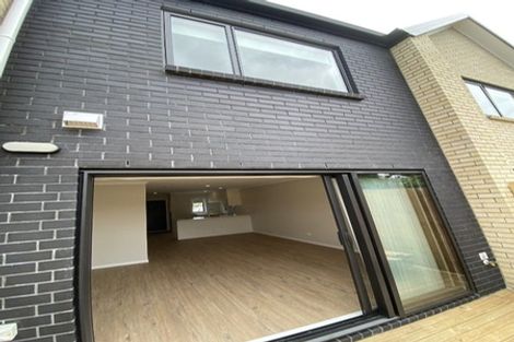 Photo of property in 9/125b Metcalfe Road, Ranui, Auckland, 0612