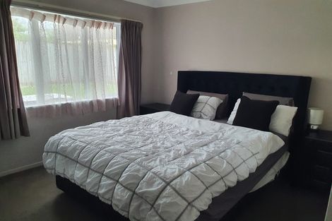 Photo of property in 32a Rimu Street, New Lynn, Auckland, 0600