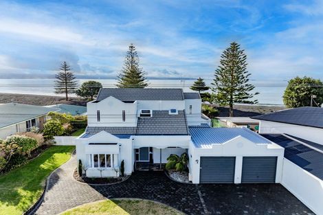 Photo of property in 7 Charles Street, Westshore, Napier, 4110