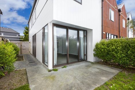 Photo of property in 31 Ron Deal Way, Epuni, Lower Hutt, 5011