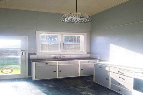 Photo of property in 6 Caius Avenue, Gonville, Wanganui, 4501