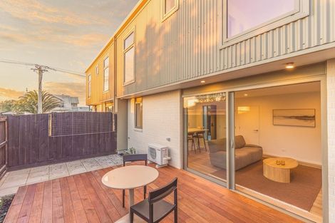 Photo of property in 13 Effingham Street, North New Brighton, Christchurch, 8083