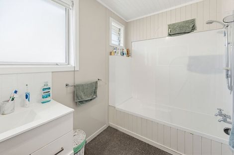 Photo of property in 90 Wentworth Street, East Gore, Gore, 9710