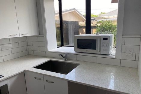 Photo of property in 2/238 Edgeware Road, Edgeware, Christchurch, 8013