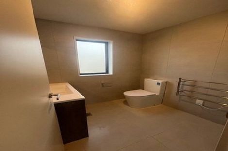 Photo of property in 38 Ahunga Road, Karaka, Papakura, 2113