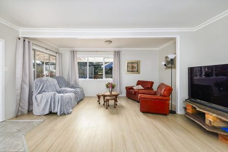 Photo of property in 43 Awatere Street, Clover Park, Auckland, 2023