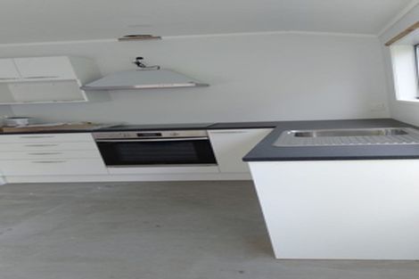 Photo of property in 2/10 Gloaming Place, Conifer Grove, Takanini, 2112