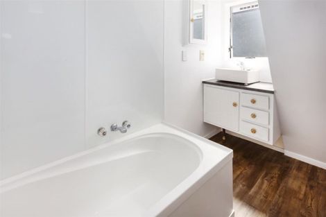 Photo of property in 9 Toporoa View, Ascot Park, Porirua, 5024