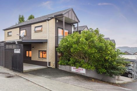 Photo of property in 1/94 Glengarry Road, Glen Eden, Auckland, 0602