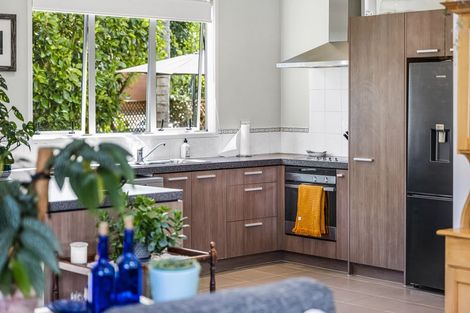 Photo of property in 7f Clearwater Cove, West Harbour, Auckland, 0618