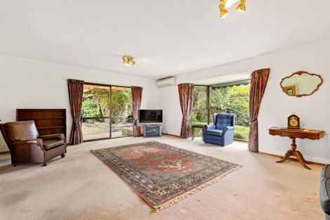 Photo of property in 100 Regency Crescent, Redwood, Christchurch, 8051