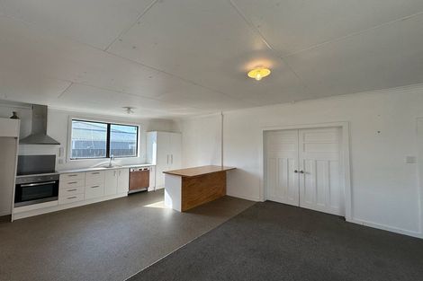 Photo of property in 104 Centennial Avenue, Waitara, 4320
