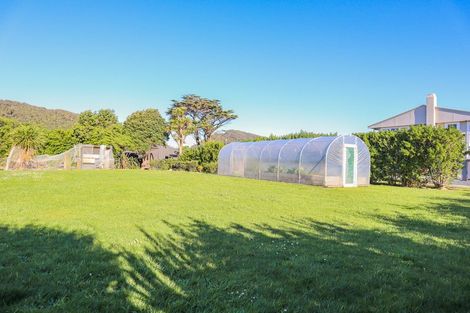 Photo of property in 44 Domett Esplanade, Cobden, Greymouth, 7802