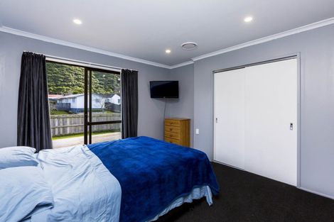 Photo of property in 1 Wyoming Grove, Totara Park, Upper Hutt, 5018