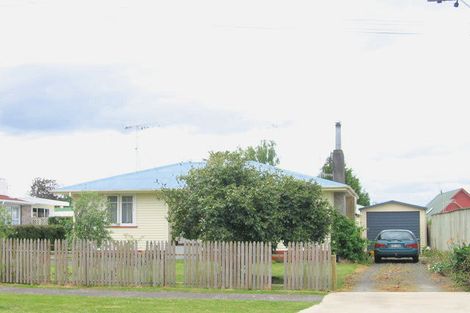 Photo of property in 42 Beach Road, Katikati, 3129