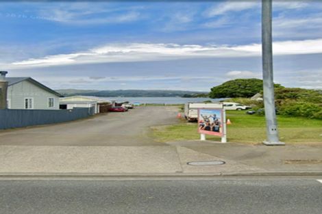 Photo of property in 38 Mana Esplanade, Paremata, Porirua, 5026
