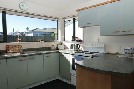 Photo of property in 2/21 Donegal Street, Belfast, Christchurch, 8051