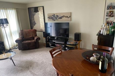 Photo of property in Terrace Heights Apartments, 6e/163 The Terrace, Wellington Central, Wellington, 6011