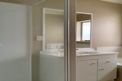 Photo of property in 12 Innisowen Place, Flat Bush, Auckland, 2019