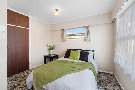 Photo of property in 2 Park Lane, Waitara, 4320