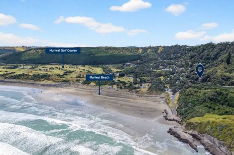 Photo of property in 10 Waitea Road, Muriwai, Waimauku, 0881