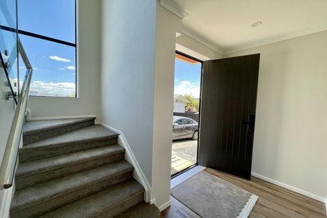 Photo of property in 42b Bond Crescent, Forrest Hill, Auckland, 0620