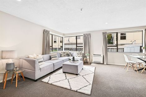 Photo of property in 2/100 Purchas Street, Edgeware, Christchurch, 8013