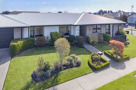Photo of property in 1 Pimlico Place, Rangiora, 7400