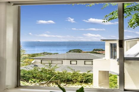 Photo of property in 2/71 Deep Creek Road, Waiake, Auckland, 0630