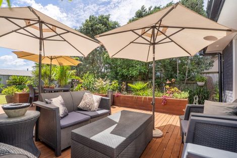 Photo of property in 21 Debenham Drive, Whitianga, 3510