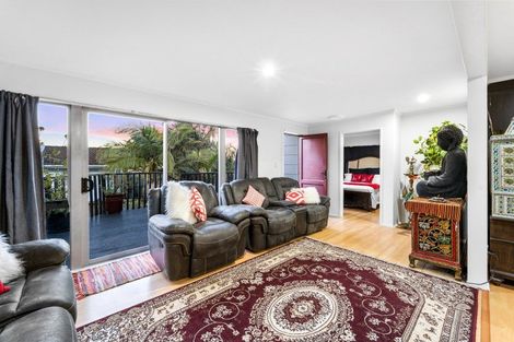 Photo of property in 327 Triangle Road, Massey, Auckland, 0614