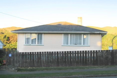 Photo of property in 112 Bedford Street, Cannons Creek, Porirua, 5024